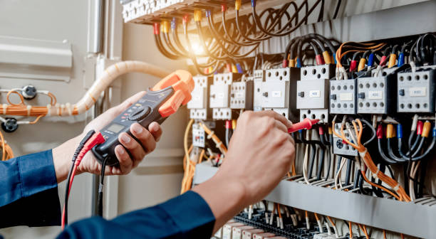 Best Affordable Emergency Electrician  in Somerset, TX