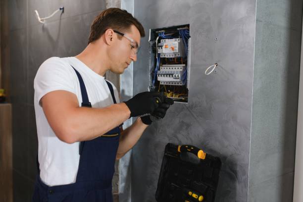 Best Electrician Near Me  in Somerset, TX
